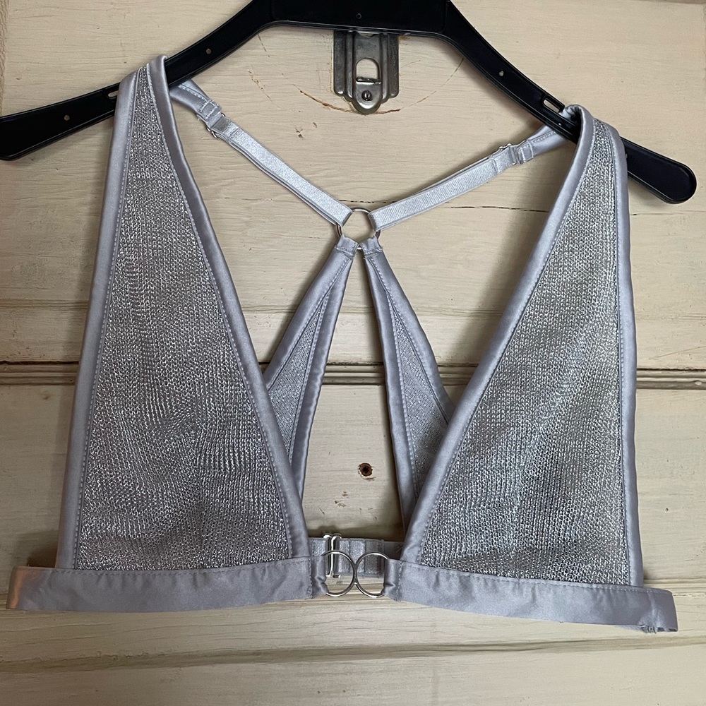 🩶✨NWOT Victoria’s Secret Very Sexy Metallic Chainmail Plunge Bralette